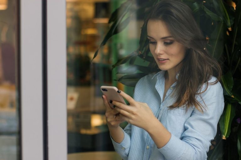 aplicativos para desbloquear tela do celular sem senha