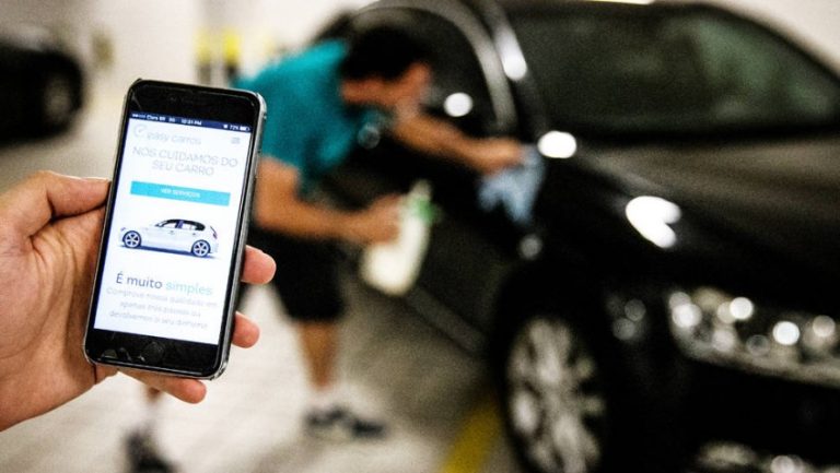 Applications pour contrôler la voiture depuis votre téléphone portable
