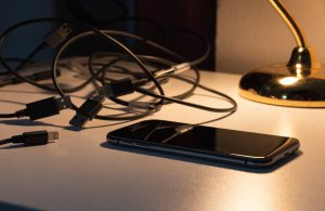 Learn how to remove viruses from your cell phone with these apps