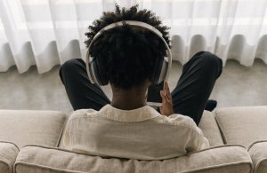 Las mejores aplicaciones para ver películas y series gratis en tu teléfono móvil (2026)