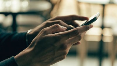 Hoe word je onzichtbaar op WhatsApp: verberg je 'Online' en 'Aan het typen'"